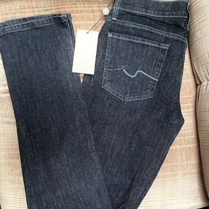 🆕 7 For All Mankind Straight Leg Jeans